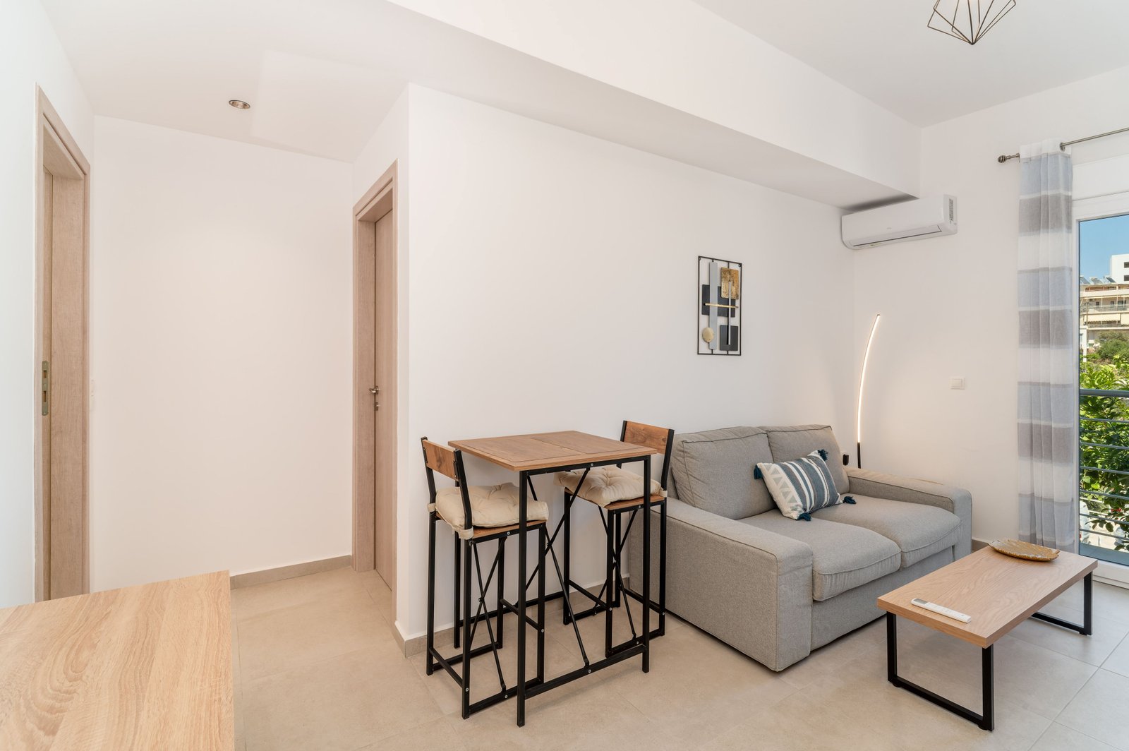 Living room - sofa and table