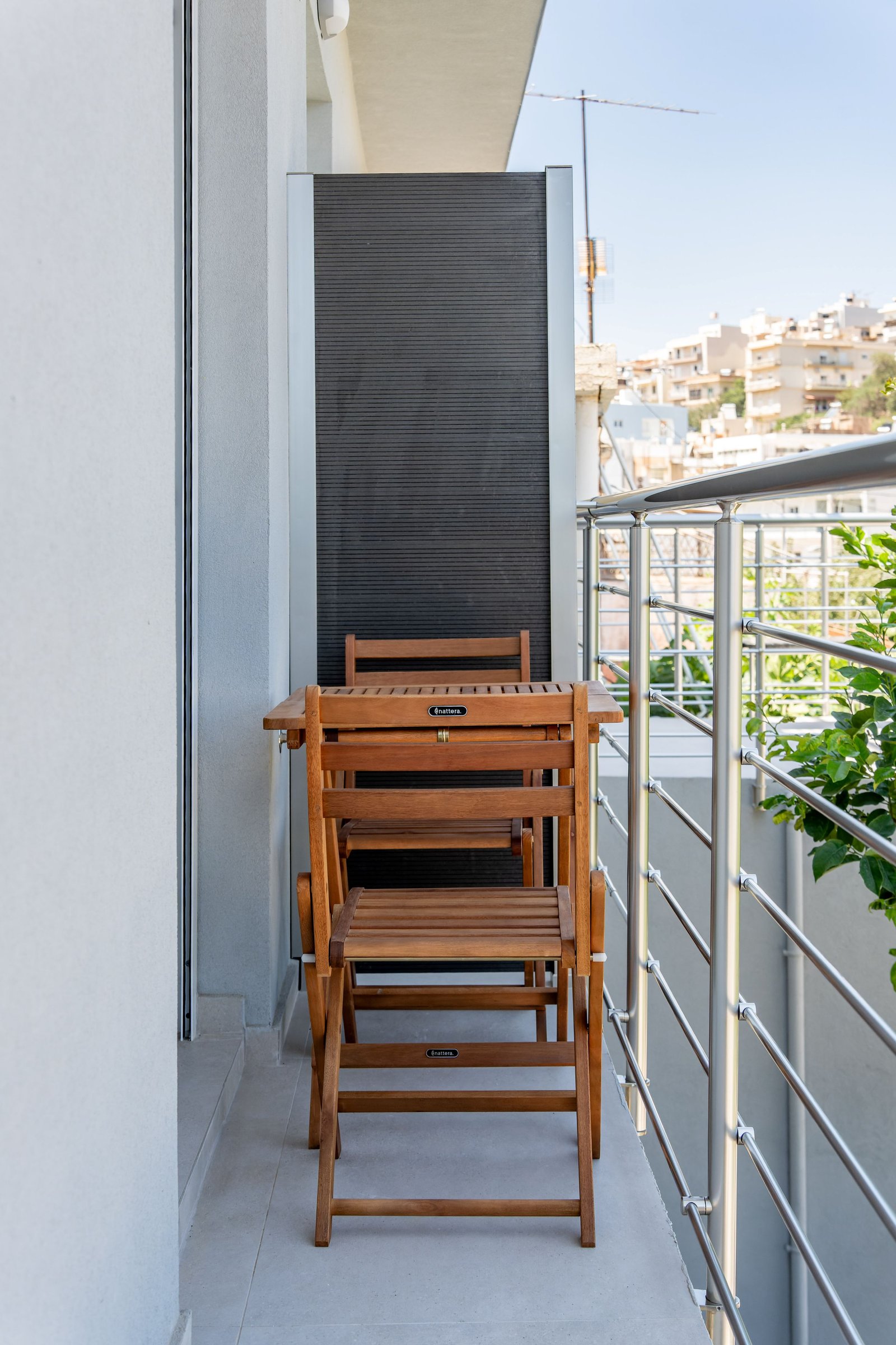 Apartment with Balcony & City View - View 4