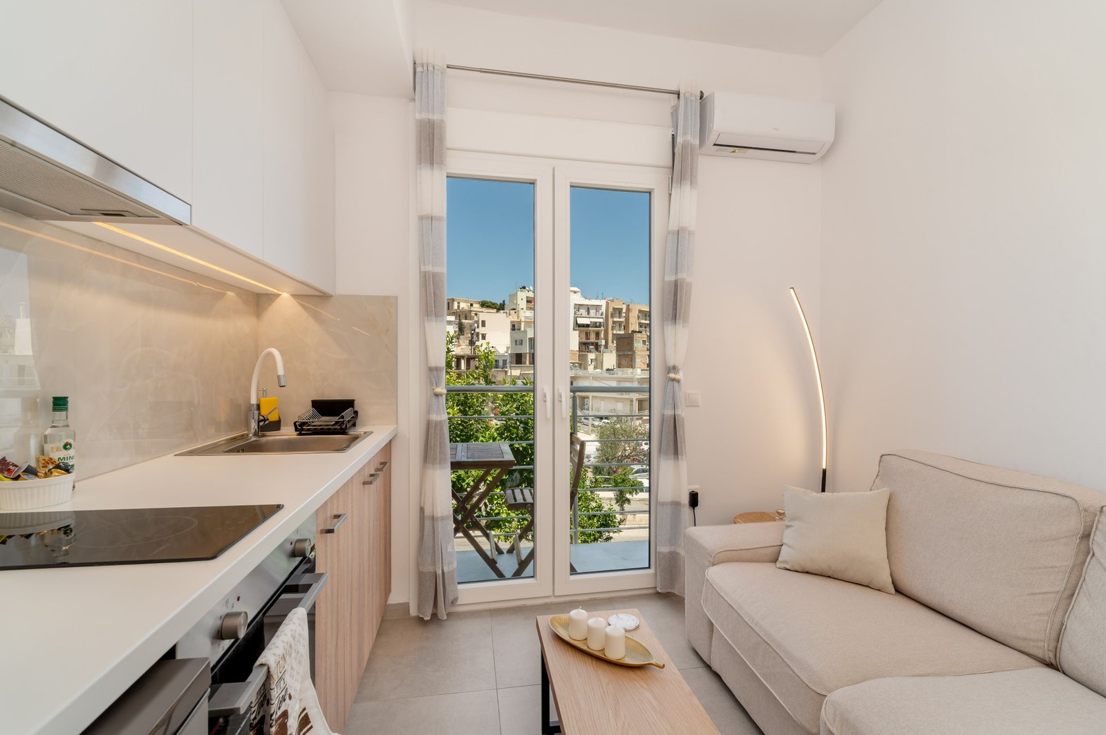 Living room - bright space with balcony
